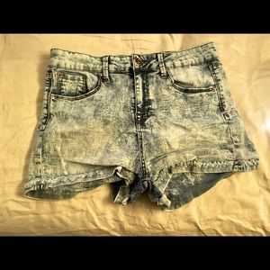NoBo acid washed shorts